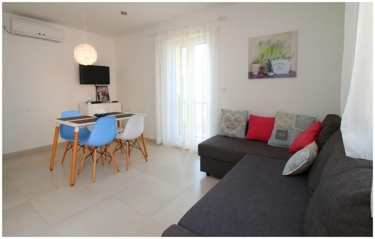 Apartmani Baranovic Primošten Zewnętrze zdjęcie
