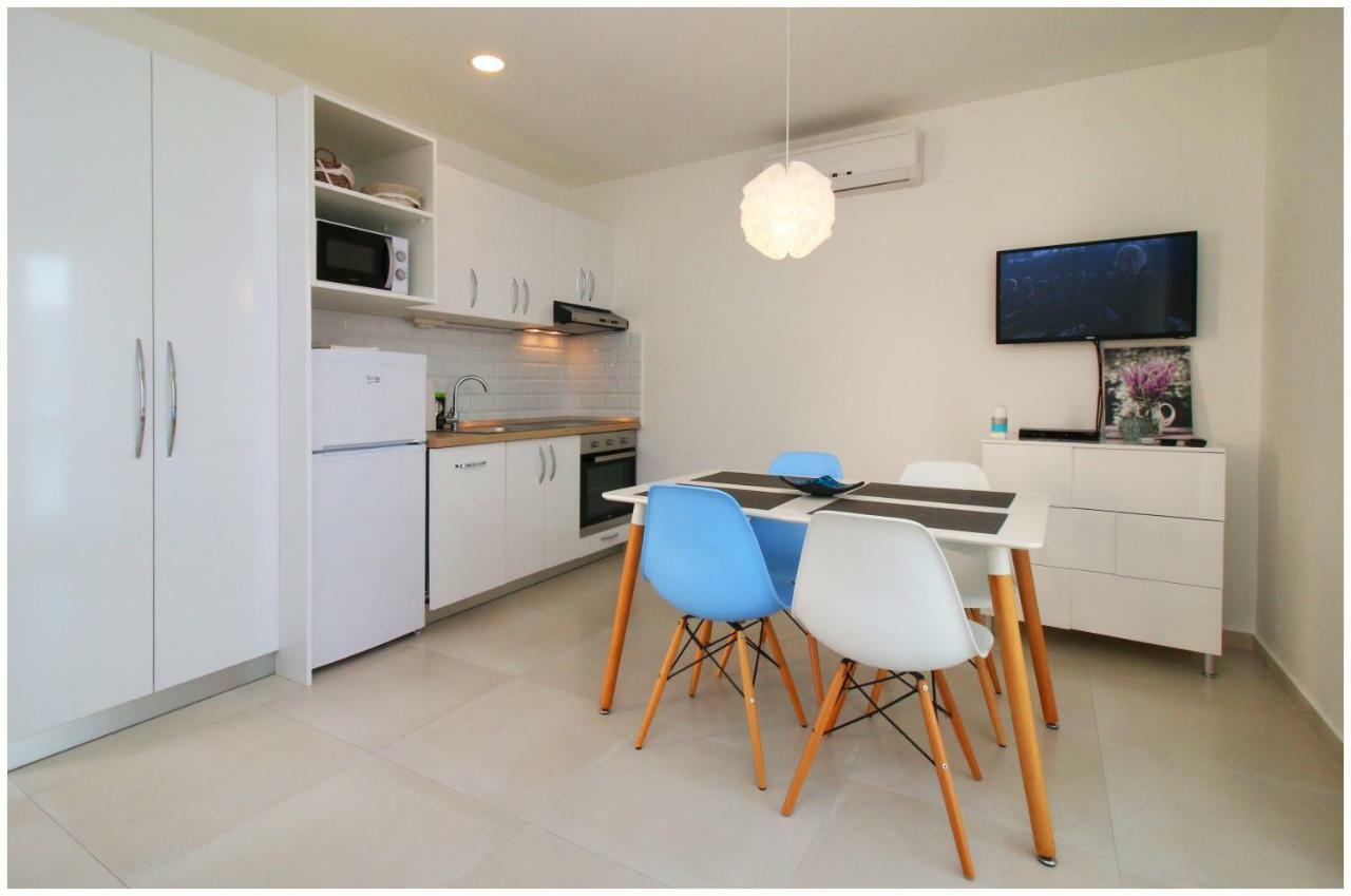 Apartmani Baranovic Primošten Zewnętrze zdjęcie